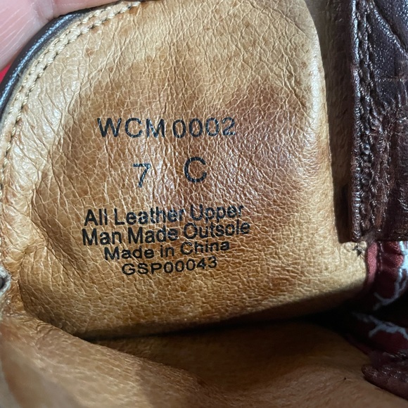 Twisted boots size 7 - Picture 2 of 2